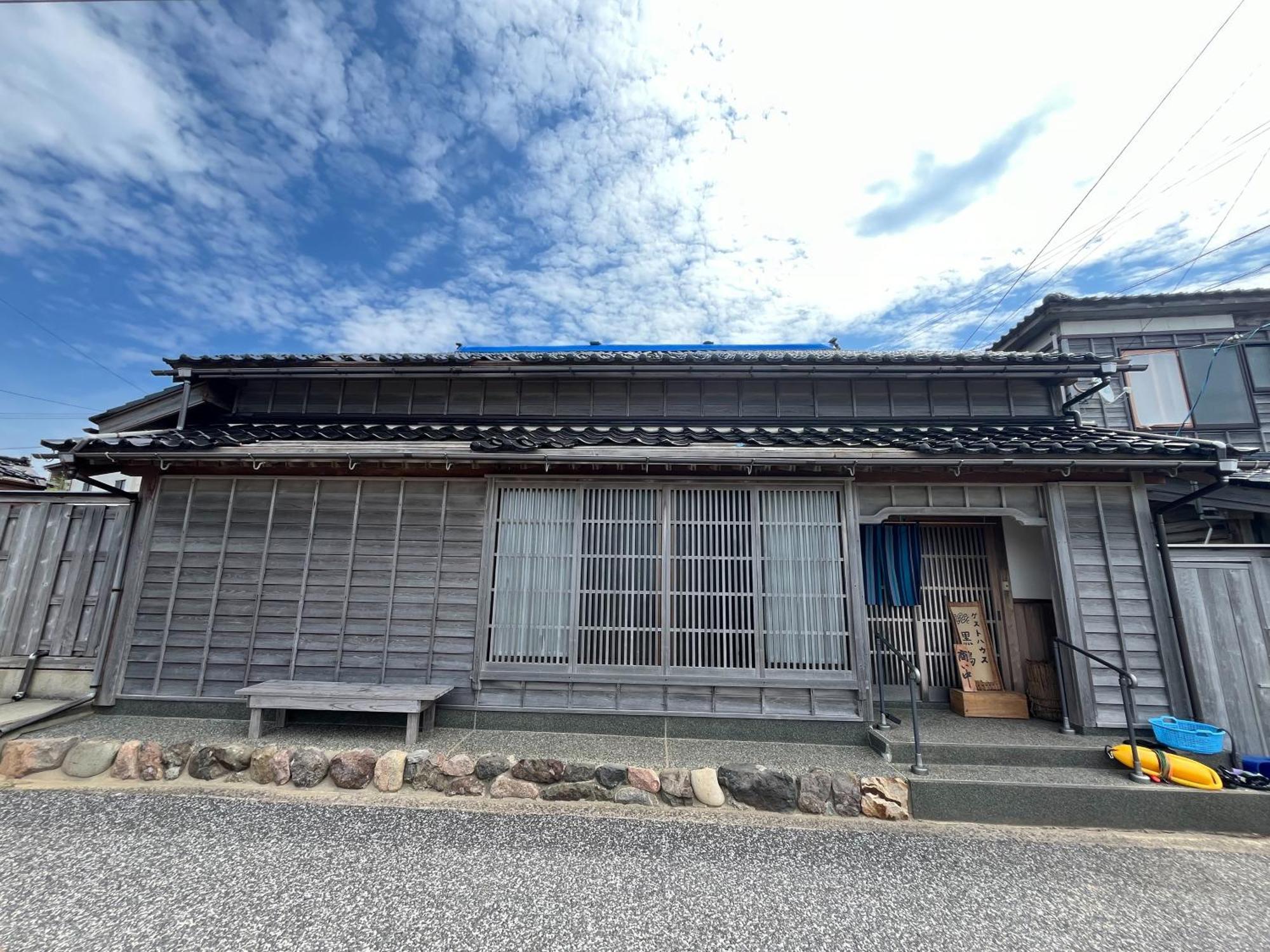 ゲストハウス黒島 Anamizu Exteriör bild