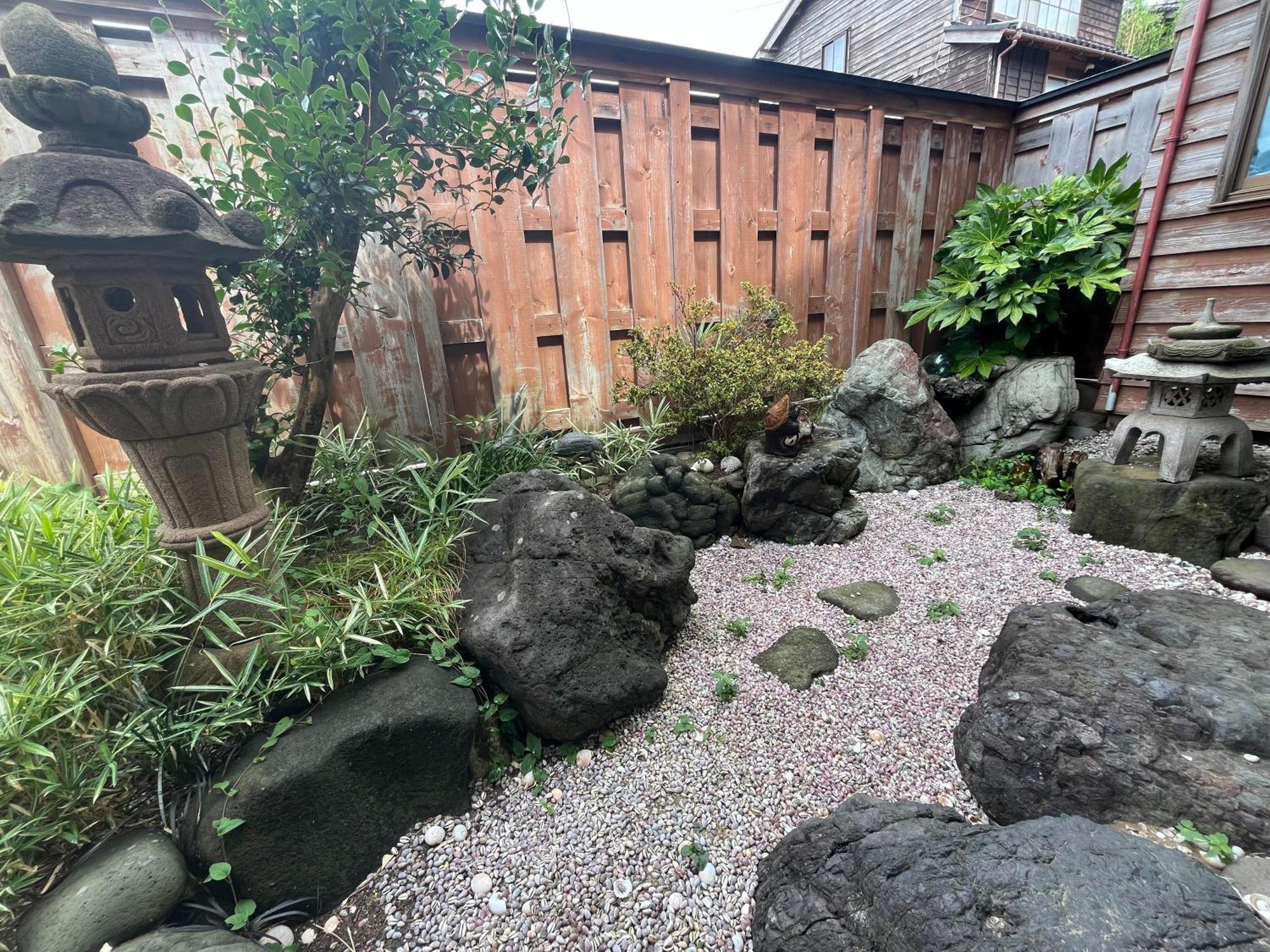 ゲストハウス黒島 Anamizu Exteriör bild